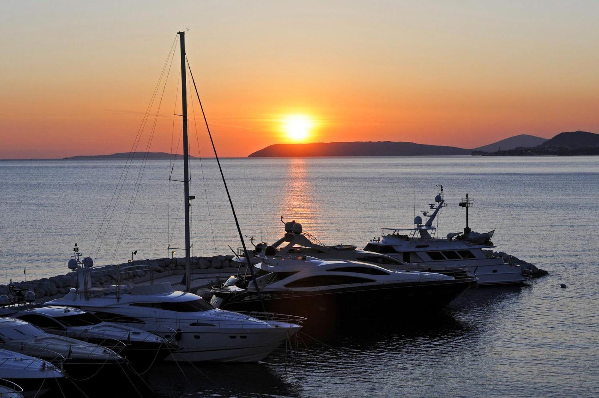 Premium Apartments - Lavica Beach Podstrana Exteriör bild