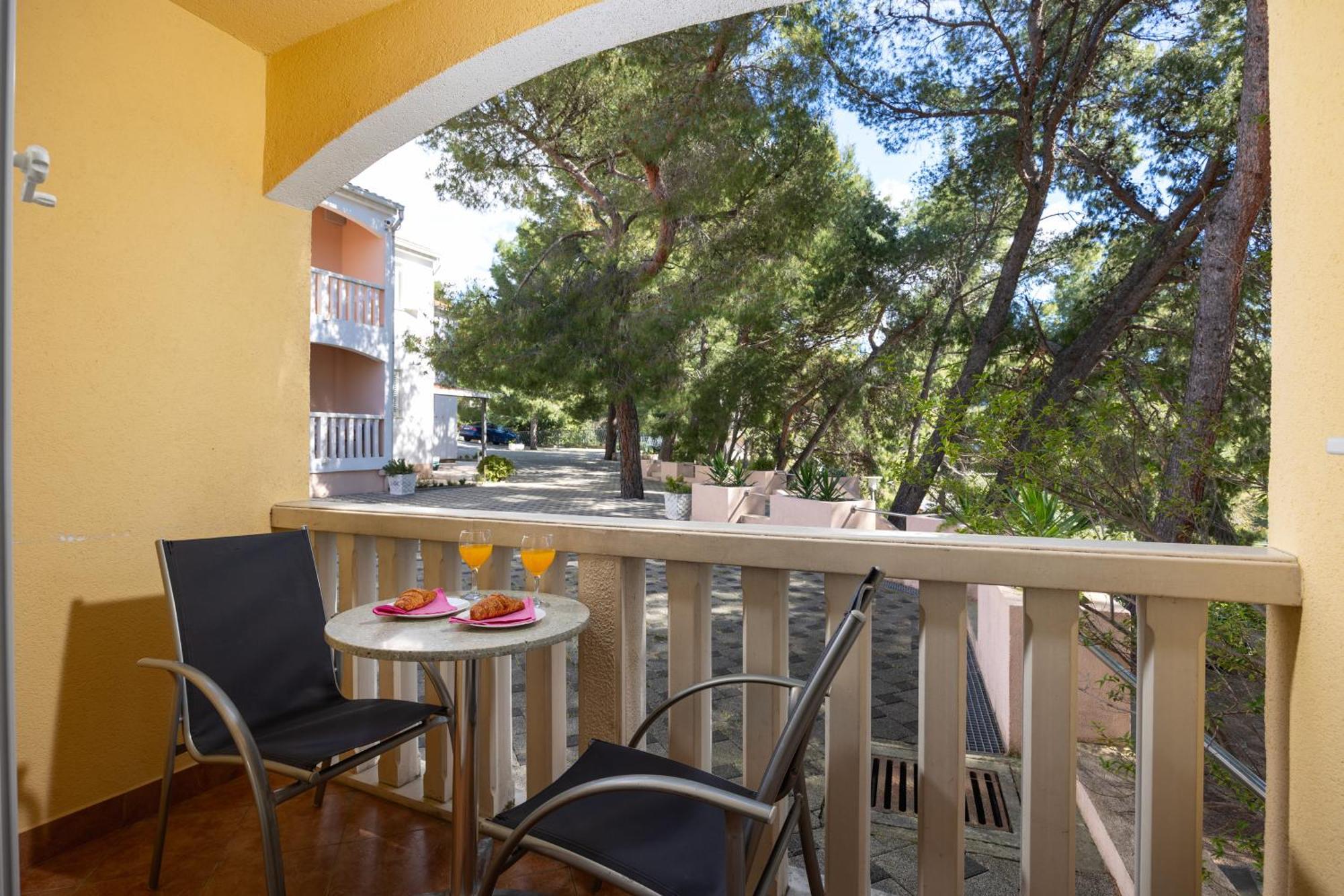 Premium Apartments - Lavica Beach Podstrana Exteriör bild