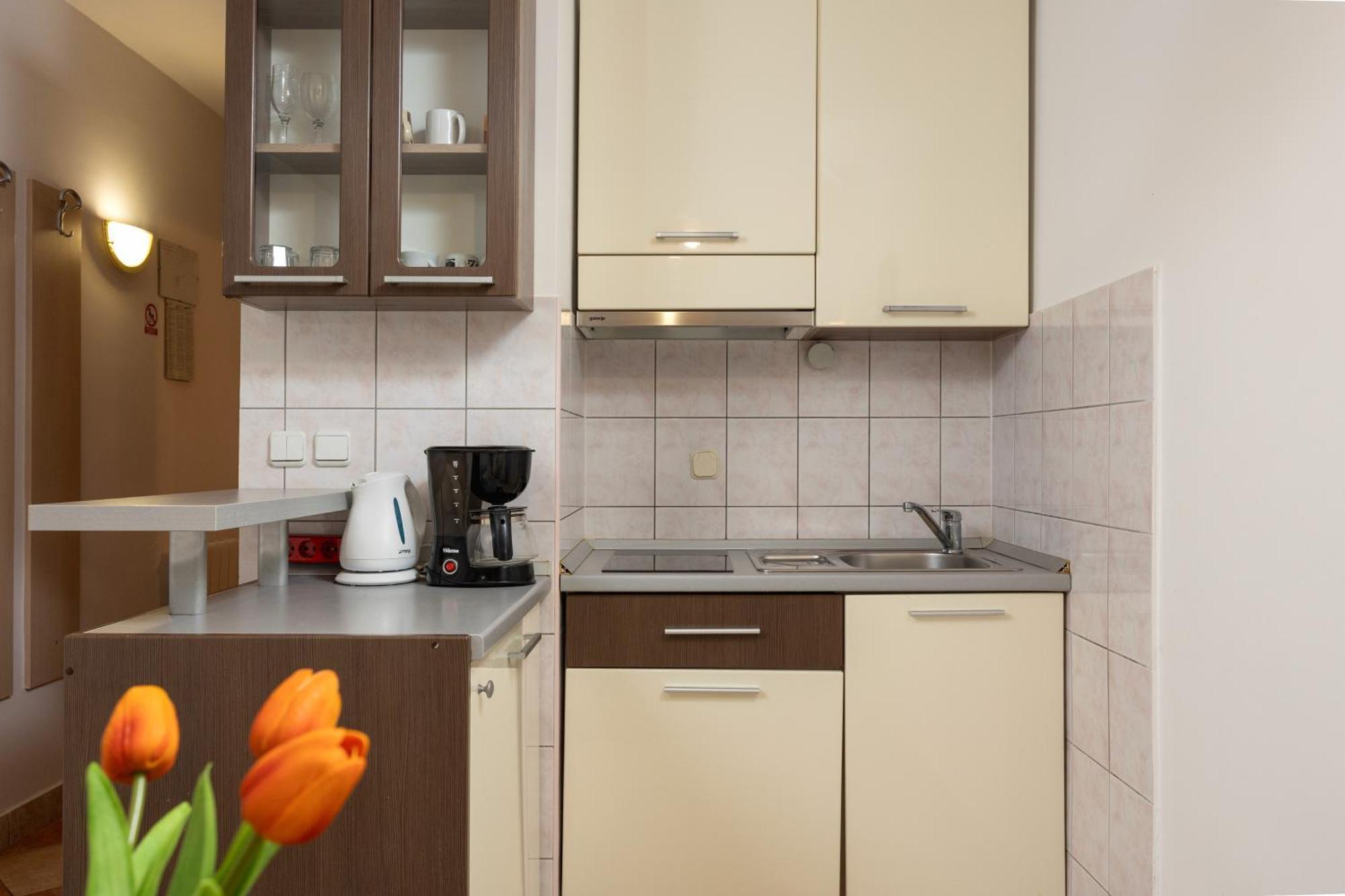 Premium Apartments - Lavica Beach Podstrana Rum bild